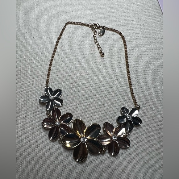 3 Tone Flower Necklace with Rhinestones - Picture 1 of 5